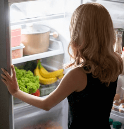 Jak odstranit zápach v lednici: Tipy a triky