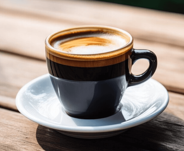 Co je káva lungo: Prodloužená chuť kávy a jak ji připravit