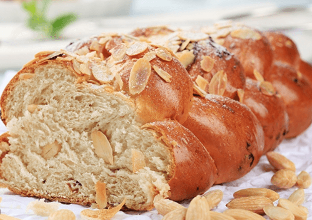 Jak uplést vánočku: Recept a tipy pro vánoční slavnost