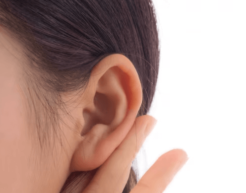 Jak odstranit ušní maz: Účinné metody čištění uší