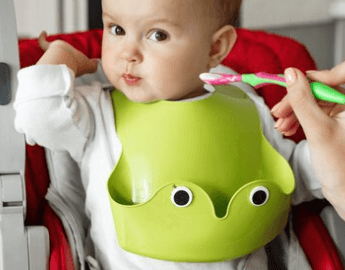 Nápady na vlastní výrobu utěráku a bryndáku pro miminko