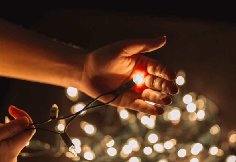 Jak vybrat vánoční osvětlení: Důležité tipy pro stromeček