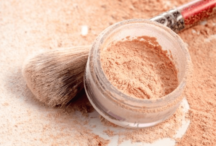 Jak vybrat pudr na pleť ženy