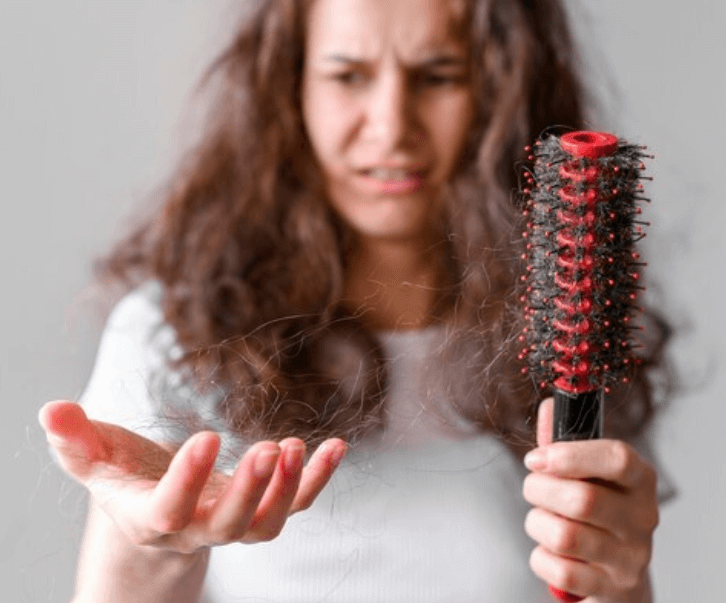 Jak zachránit poškozené vlasy – tipy a triky od profesionálů