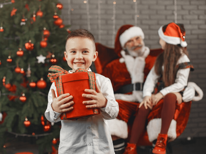 Jak vhodně dítěti vysvětlit, že Ježíšek není?