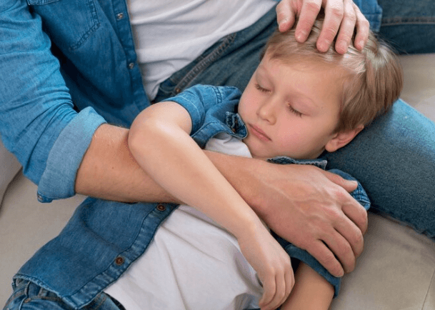 Co je hepatitida C u dětí a jak se léčí