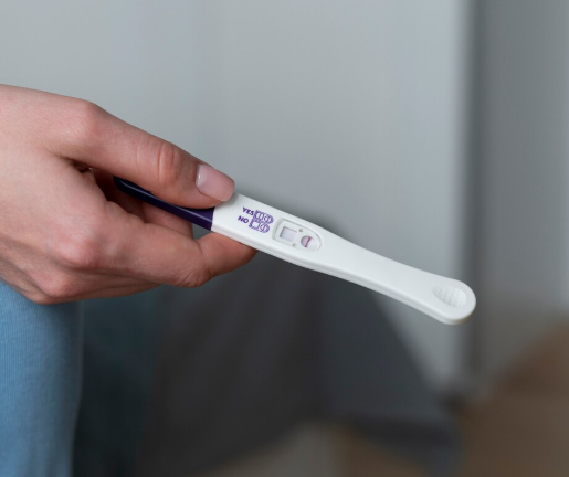 Ovulační testy s opakovanými slabými čárkami: Co to znamená?