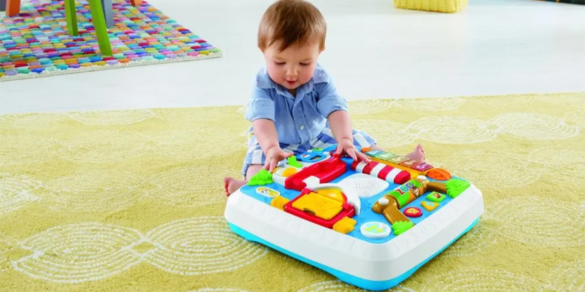 Nepřehánějte to s dětskými hračkami