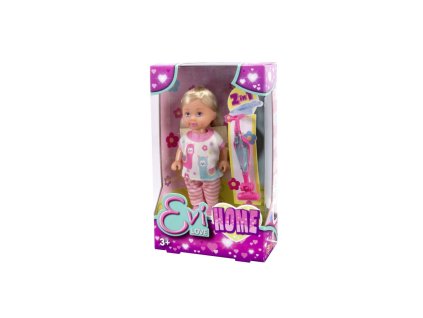 Bábika Evička doma