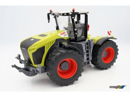 Britains Model traktor CLAAS XERION 5000 1:32 22 cm