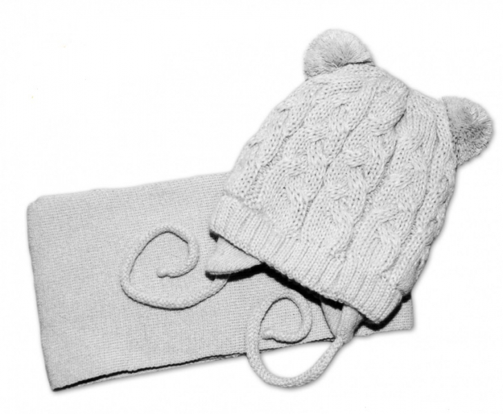 Zimní pletená kojenecká čepička s šálou TEDDY - šedá s bambulkami, vel. 62/68 Velikost koj. oblečení: 62-68 (3-6m)