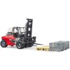 BRUDER 02513 Vysokozdvižný vozík Linde HT 160 set s doplňky