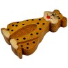2Kids Toys Dřevěná magnetka velká Leopard