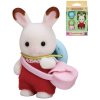 Sylvanian Families Chocolate baby králíček Creme set s doplňky v krabici
