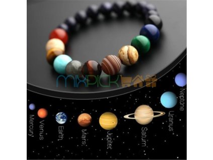 earth planets naramok na ruku s planetami 1