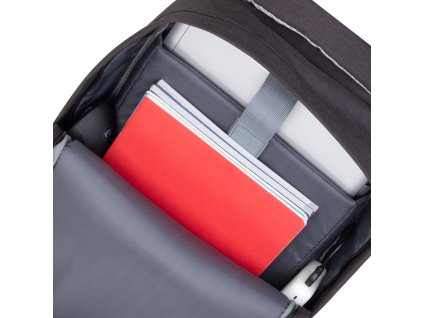 23510 1 rivacase 7562 batoh na notebook 15 6 cerny