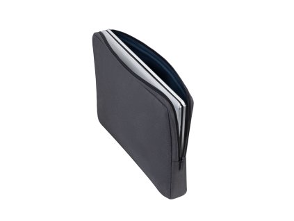 23531 1 rivacase 7707 pouzdro na notebook sleeve 17 3 cerne