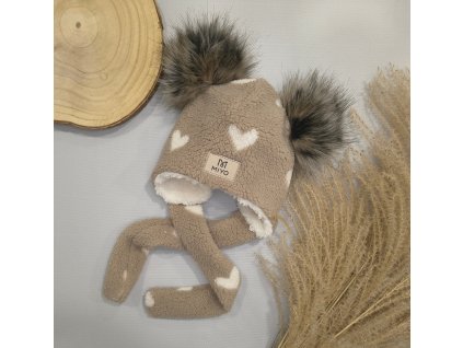 Zimní čepice ušanka - srdíčka na béžové