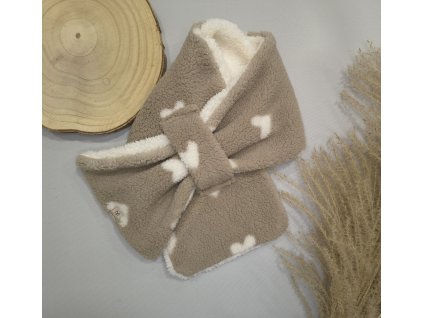 Dětská šála - srdíčka na béžové