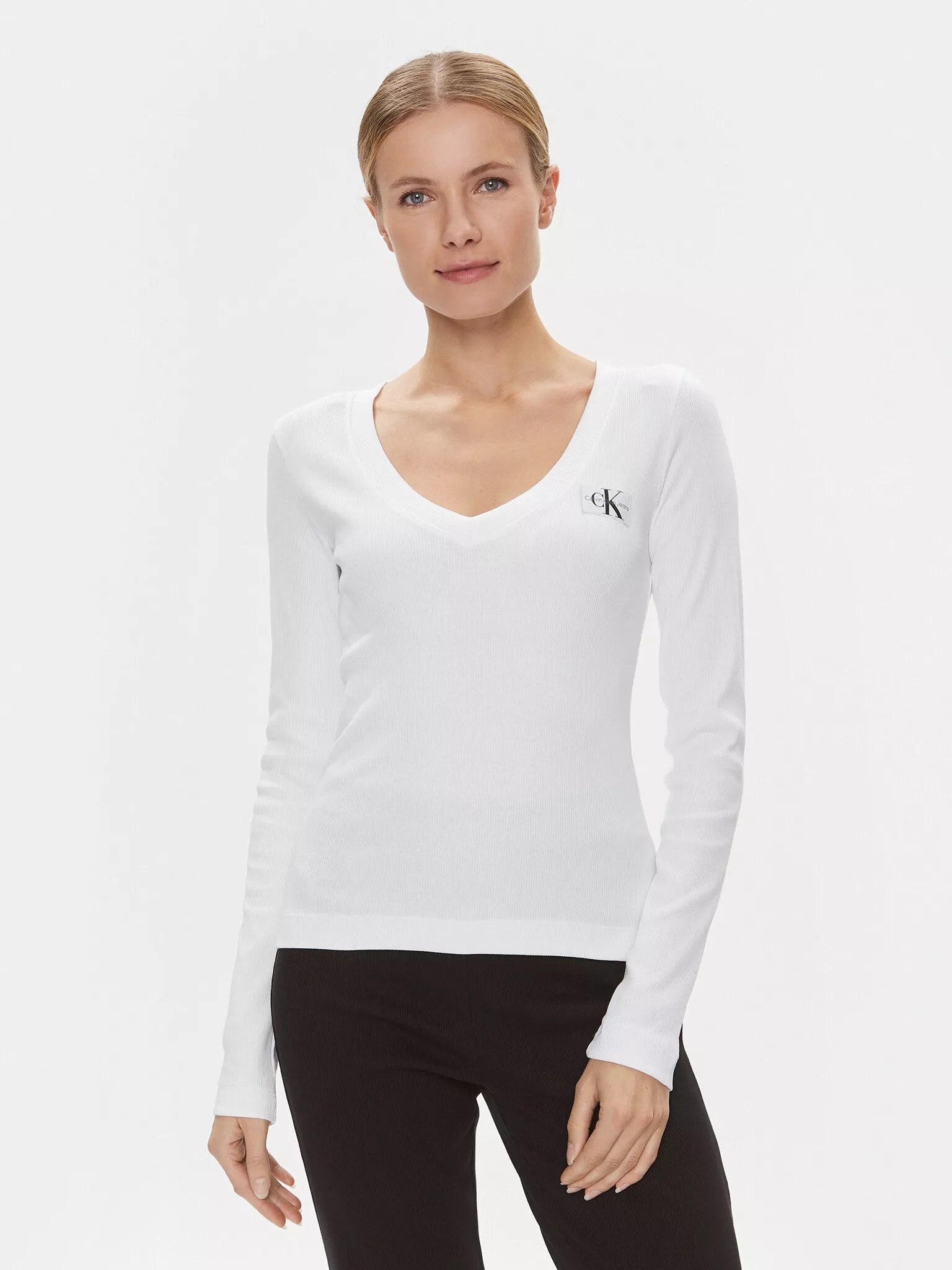 Calvin Klein dámské tričko s logem bílé Velikost: M