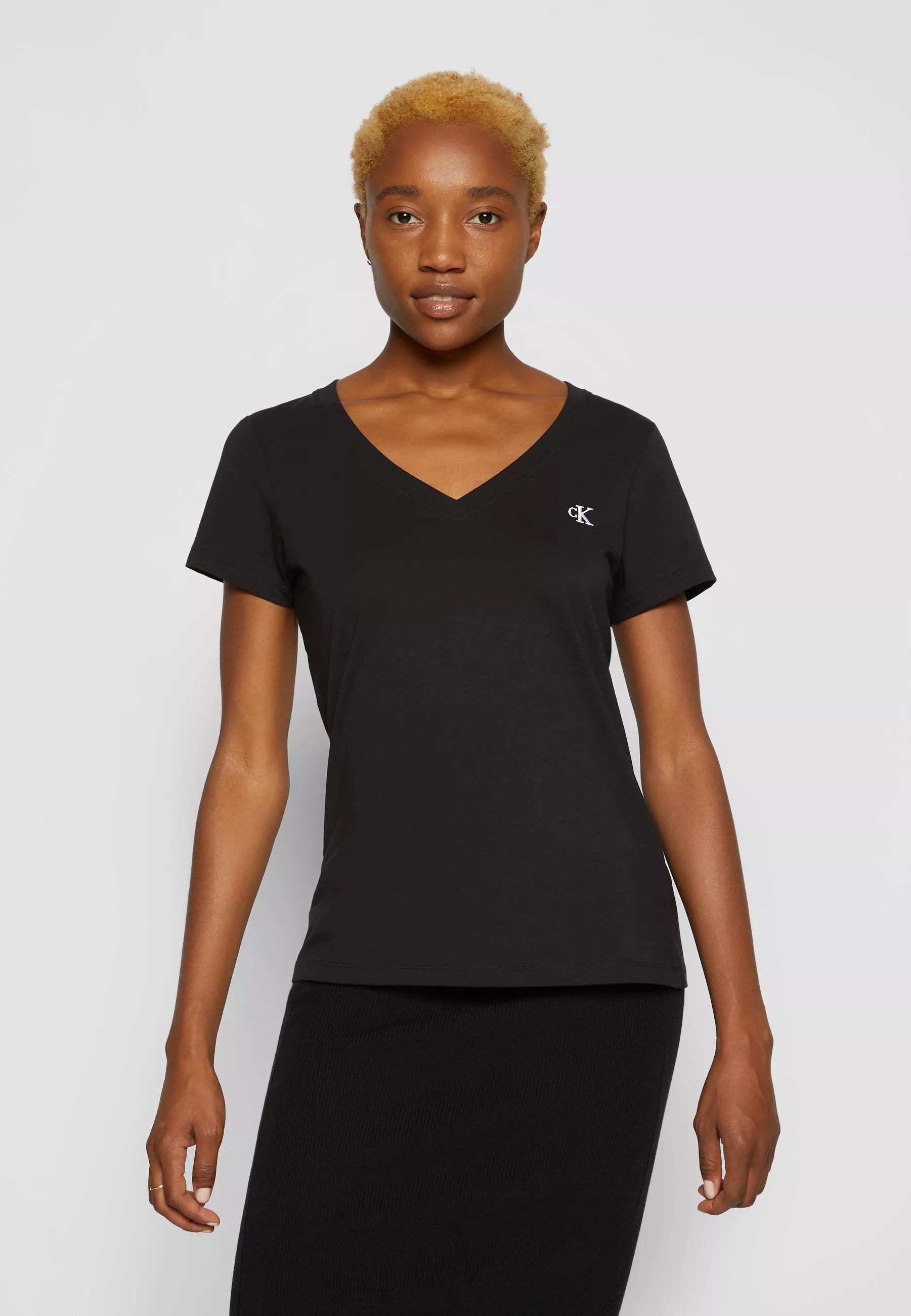 Calvin Klein dámské tričko černé s vyšívaným logem Velikost: L