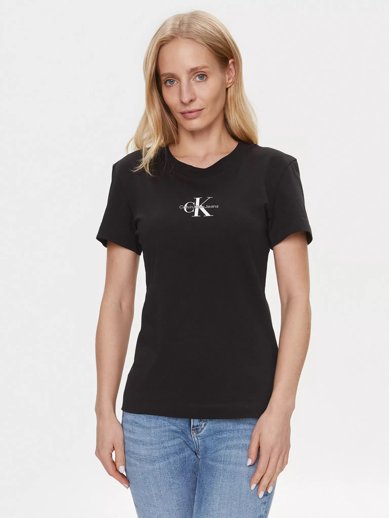 Calvin Klein dámské tričko s logem černé Velikost: S