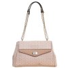 GU518 Guess dámská kabelka Vickie béžová s monogramy (1)