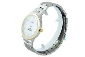 Elegantní dámské hodinky MEORIS Moonphase Titanium YG vyrobené z titania – antialergického, velmi pevného a zároveň lehkého titanu (3)