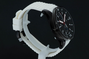  Klasické hodinky MEORIS VIGINTI BC CHRONOGRAF ve speciální edici 20TH ANNIVERSARY vyrobené z patentované, speciálně odlehčené nerezové oceli (6)