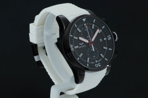  Klasické hodinky MEORIS VIGINTI BC CHRONOGRAF ve speciální edici 20TH ANNIVERSARY vyrobené z patentované, speciálně odlehčené nerezové oceli (7)