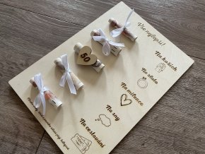 Elegantní destička na darování peněz