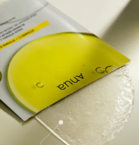 Detail textilnej masky ANUA Vitamin C