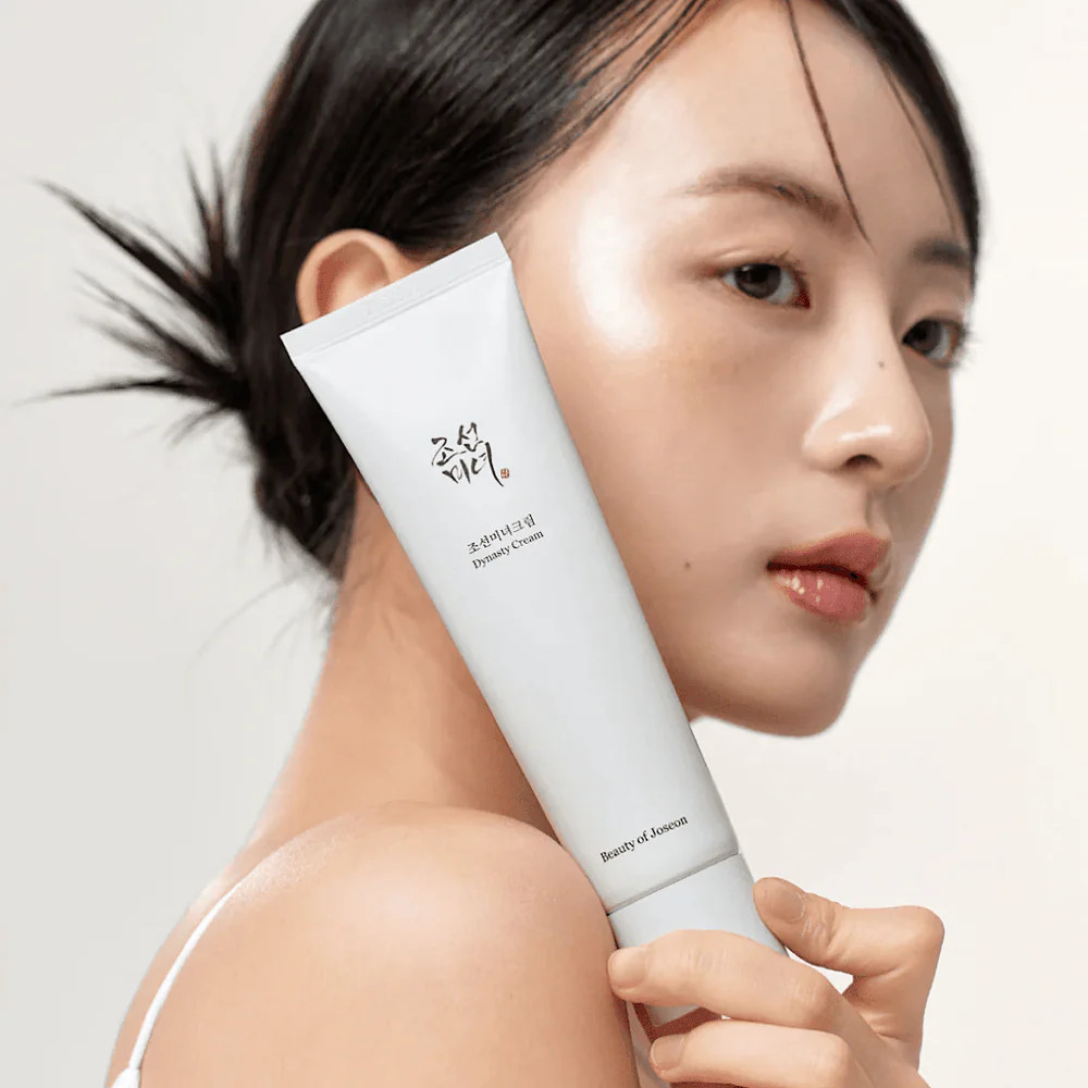 Modelka s Beauty of Joseon Dynasty Cream