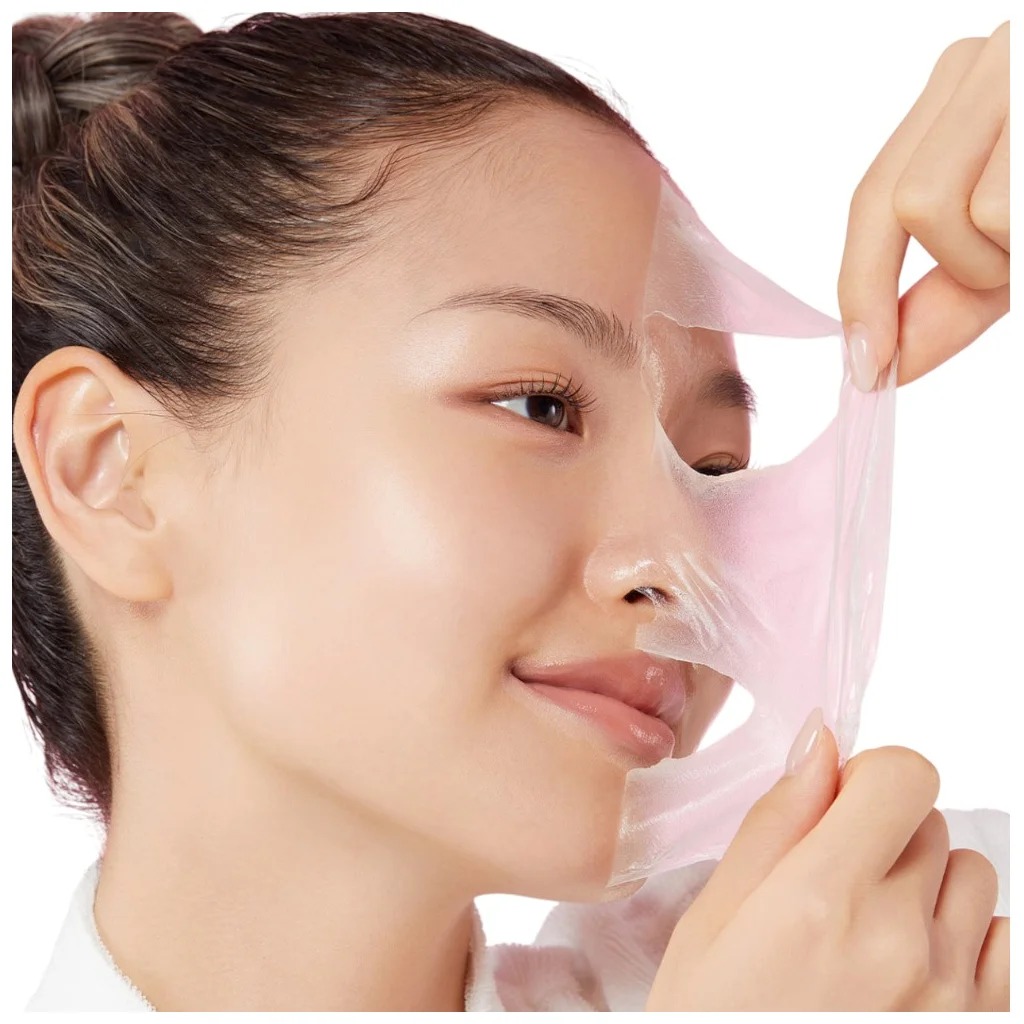 Zlupovanie Medicube Collagen Night Wrapping Mask