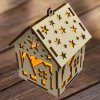 Drevený vianočný domček so svetielkom– 17 motívov