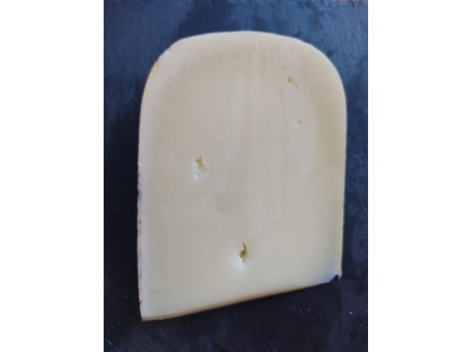 mlsna mys delikatesy v krabici syr syry syry z mikulova kravske syry kozi syry ovci syry delikatesy postou delikatesy mikulov zamek mikulov vino mikulov syrarna mikulov ovci mlady