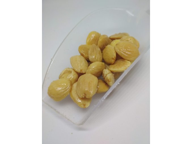 Královny mandlí, 100 g- mandle Valencia solené, loupané