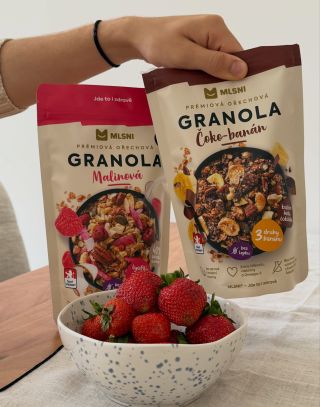 Jedna miska nestačí… ale kterou si vybrat? 👀 🍓 Tým Malinová nebo 🍫🍌 tým Čoko-banán? Ať sáhnete po kterékoliv, čeká vás...