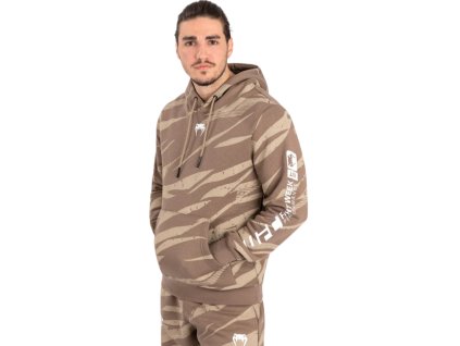 Venum UFC Adrenaline Fight Week Men´s Hoodie - desert camo