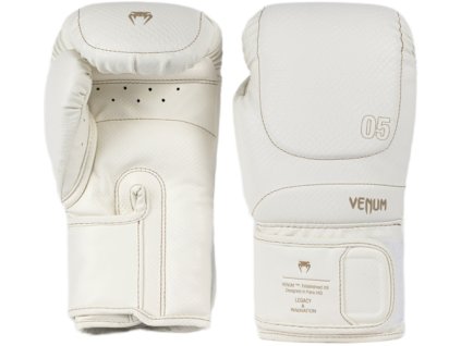 f2a1e3fb 96a4 4ecb 890c cf96c27aa25f