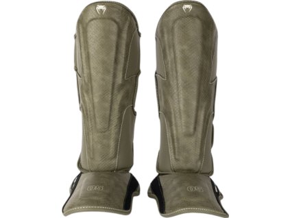 f5a5e4e5 5812 426a b59b 1b144bb9b746