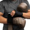 lx brown gloves lifestyle 02