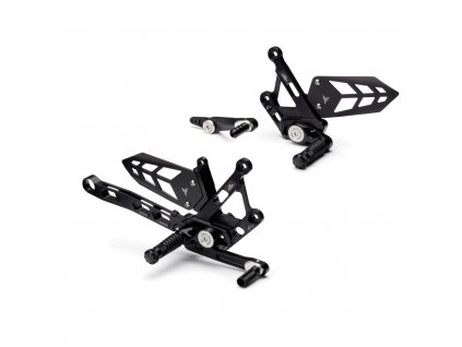 B67 FRSET 00 00 MT10 Rearsets Studio 001 Tablet