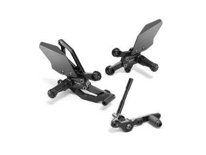 D42 FRREA RS 0M Rear set EU Studio 001