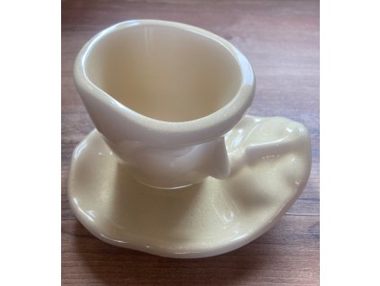 květináček s podšálkem polibek