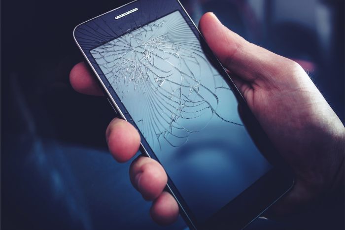 brokenscreen