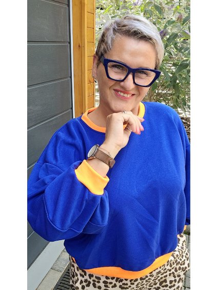 Mikina s kontrastními lemy – barva podle nálady