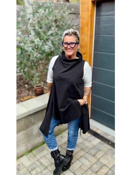 Asymetrický gilet s prodlouženým zadním dílem