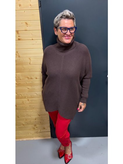 WhatsApp Image 2025 10 15 at 00.02.44 (1)