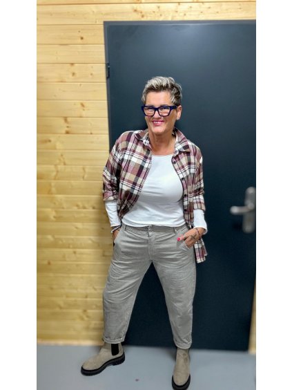 WhatsApp Image 2025 10 30 at 21.48.32